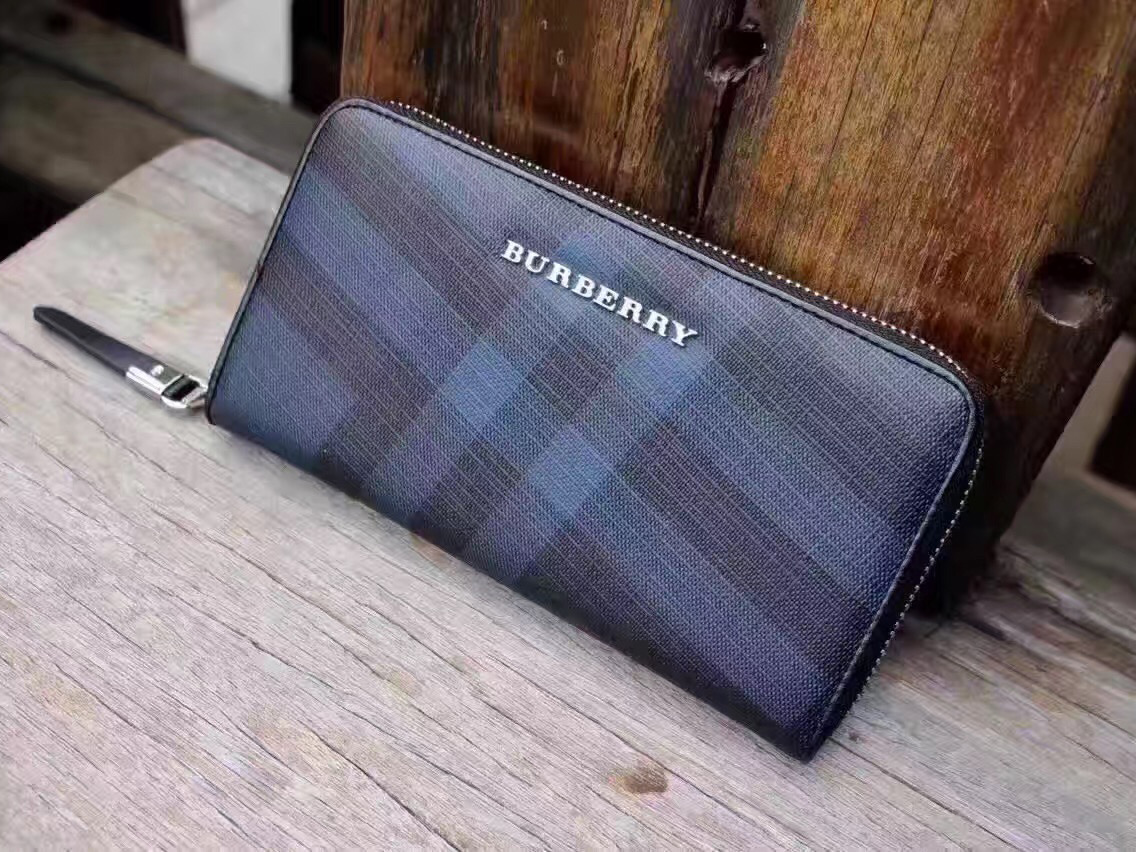 Ví cầm tay nam burberry – sản phẩm làm xiêu lòng các tín đồ thời trang