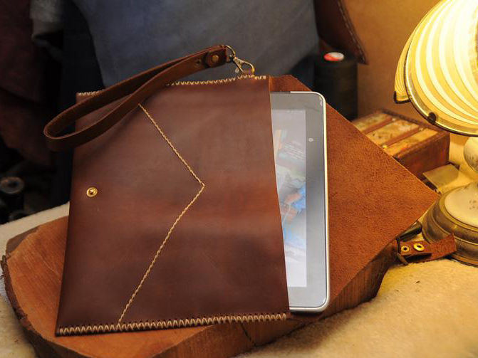 5 bí quyết giúp bạn bảo quản túi đeo ipad dễ dàng nhất